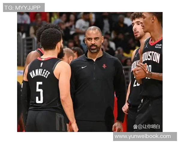 2500万不白拿，范乔丹跟队辅佐乌度卡，火箭八人轮换呈现新伤员